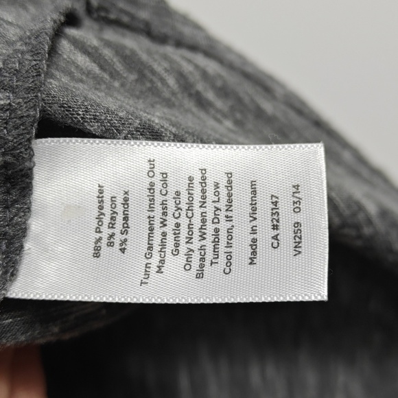 TALBOTS Heathered Grey Button Split Neck Three-Quarter Sleeve Size Medium - Picture 3 of 14